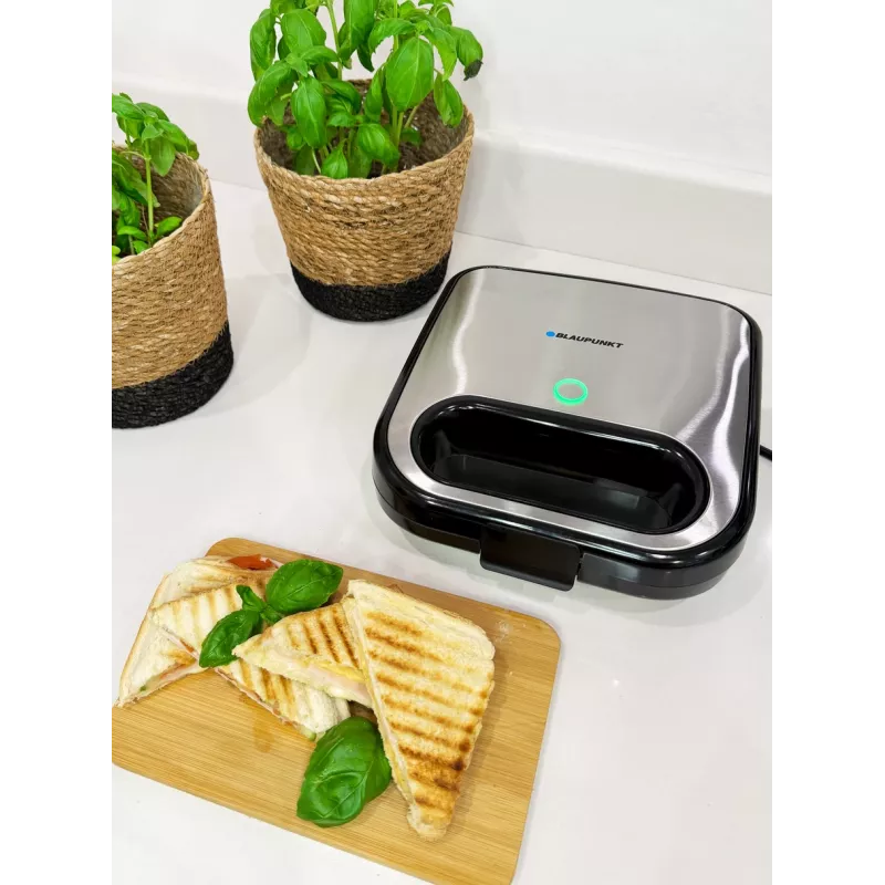 Toaster BLAUPUNKT SMS501 — sandwich maker/grill, 750 W, non-stick plates, compact black