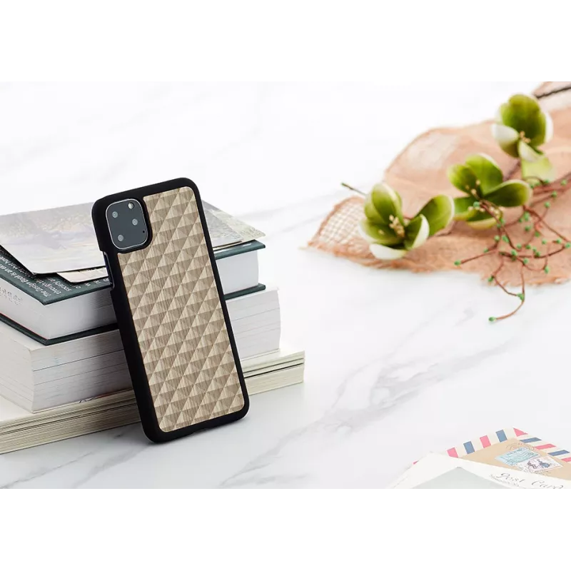 Smartphone case man and wood for iPhone 11 Pro Max — armor black