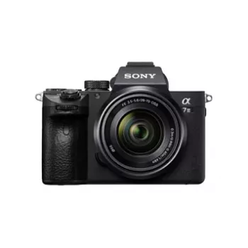 Sony α 7 III + 28-70mm MILC 24.2 MP CMOS 6000 x 4000 pixels Black
