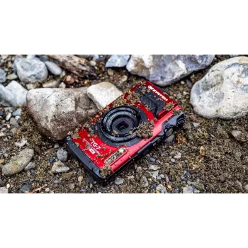 Camera TG-7 red
