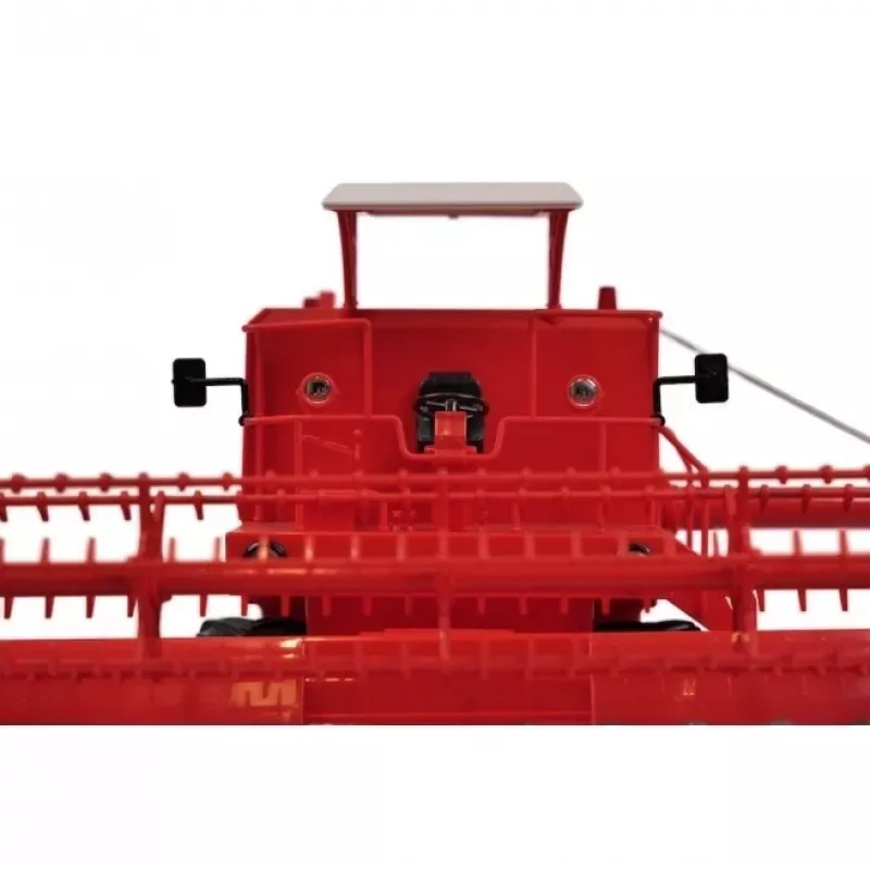 Radio-controlled combine harvester ATA DO-E699 1:16 scale model, Bison R/C
