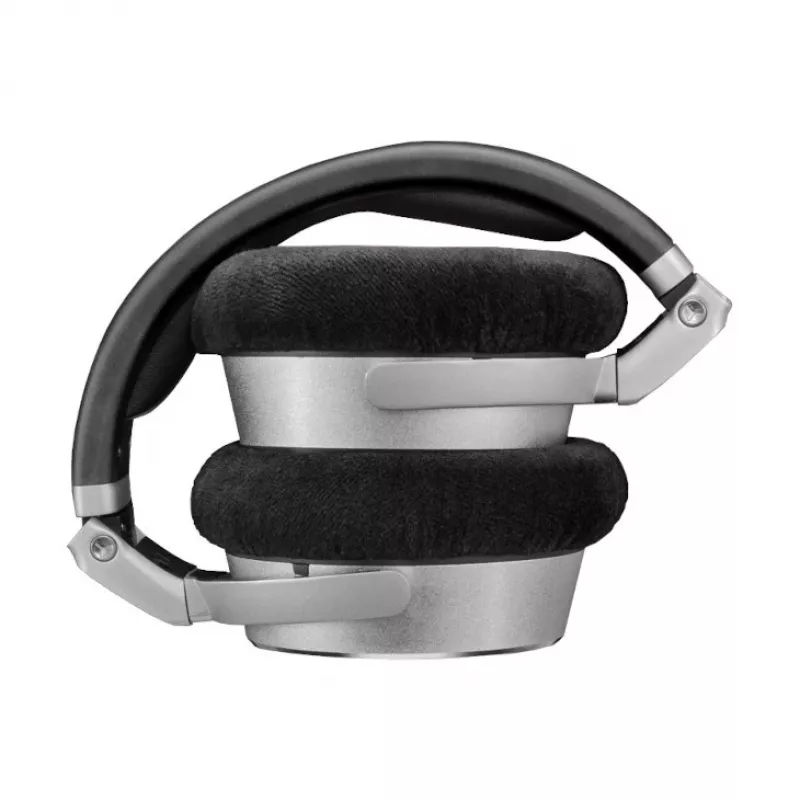 Neumann NDH 30 closed-back studio headphones, 38 mm drivers, 120 Ω, 12–34 kHz, 3 m cable, removable pads (black)