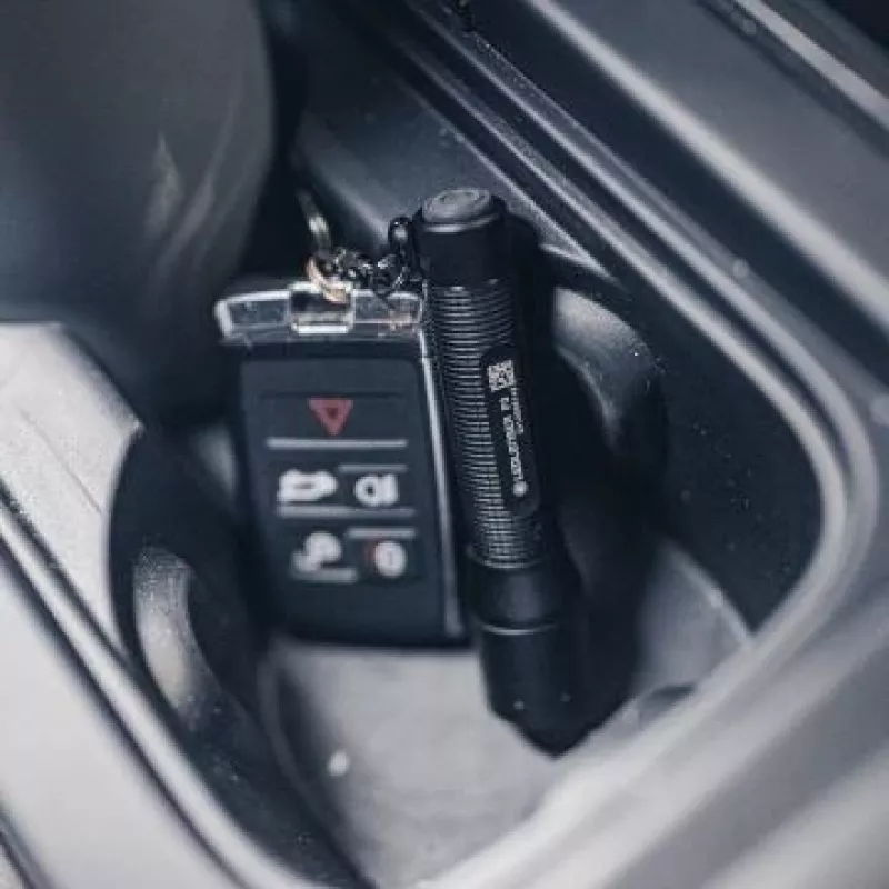 Keychain flashlight Ledlenser P3 Black — compact aluminium LED torch, AAA, up to 130 lm, IP54, 3 power levels
