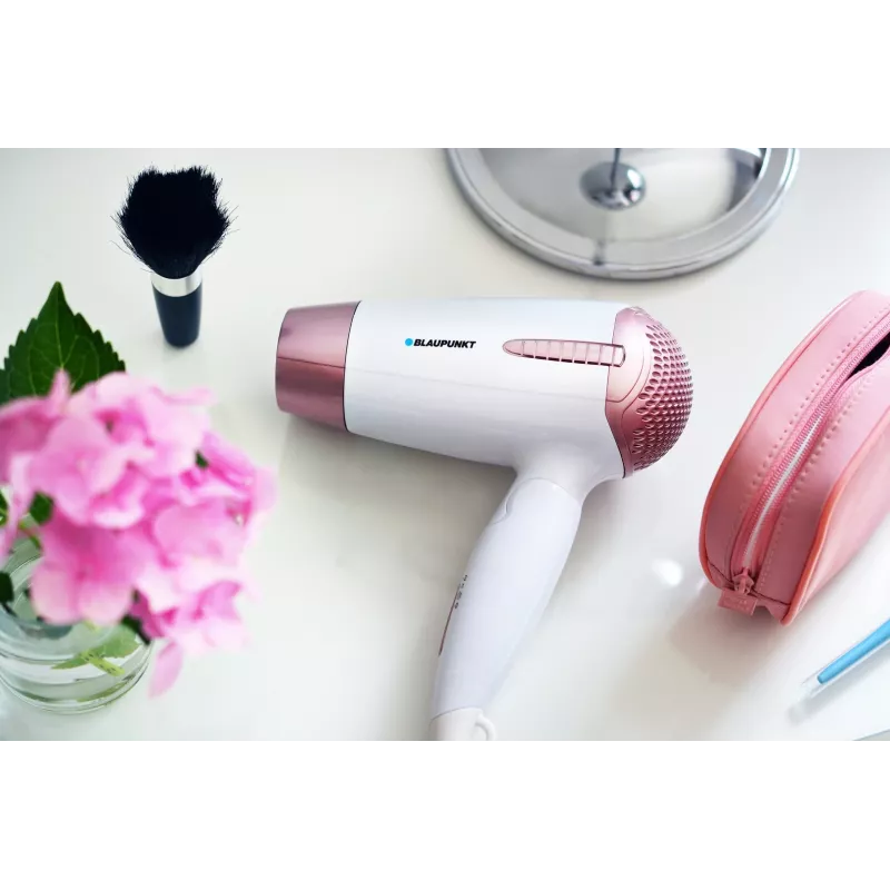 Hairdryer BLAUPUNKT HDD301RO — 1200W, 3 heat levels, 2 speeds, cool shot, foldable handle, white