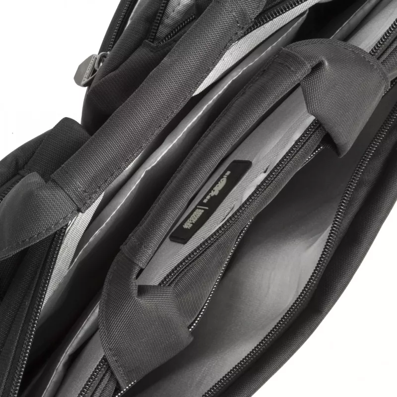 NB Case Tiergarten 16/8530 Black Rivacase