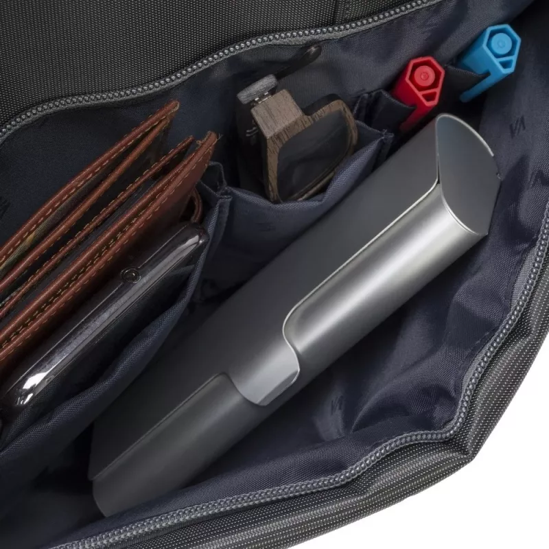 Rivacase 8251 43.9 cm (17.3) Briefcase Grey