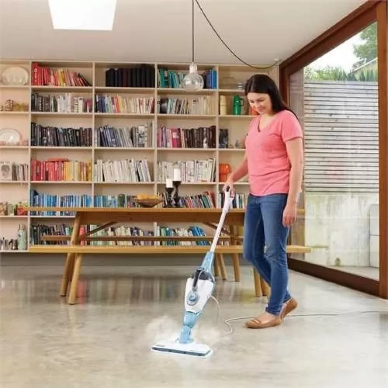 Steam mop Black & Decker FSMH1321-QS — 1300 W, 0.5 L, 20 min runtime, 6 m cord, 5 bar