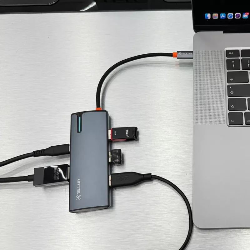 USB-C hub Tellur TLL321061 with PD 3.0 100W, HDMI output and 3× USB 3.0 ports