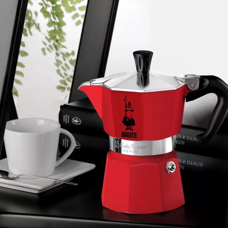 Manual Moka pot BIALETTI 4941 Red — aluminium Turkish-style stovetop coffee maker, 0.05 L