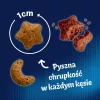 Dry cat treat Felix Crispies Beef & Chicken 45 g — meaty crunchy snack for adult cats, 31.5% protein, 15.5% fat