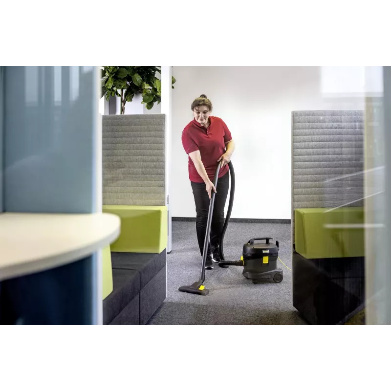 Vacuum Cleaner | KARCHER | Input power 850 W | Dust capacity 11 L | Drum vacuum | Cleaning type Dry | Dust container Dust bag | Colour Black | 1.527-222.0