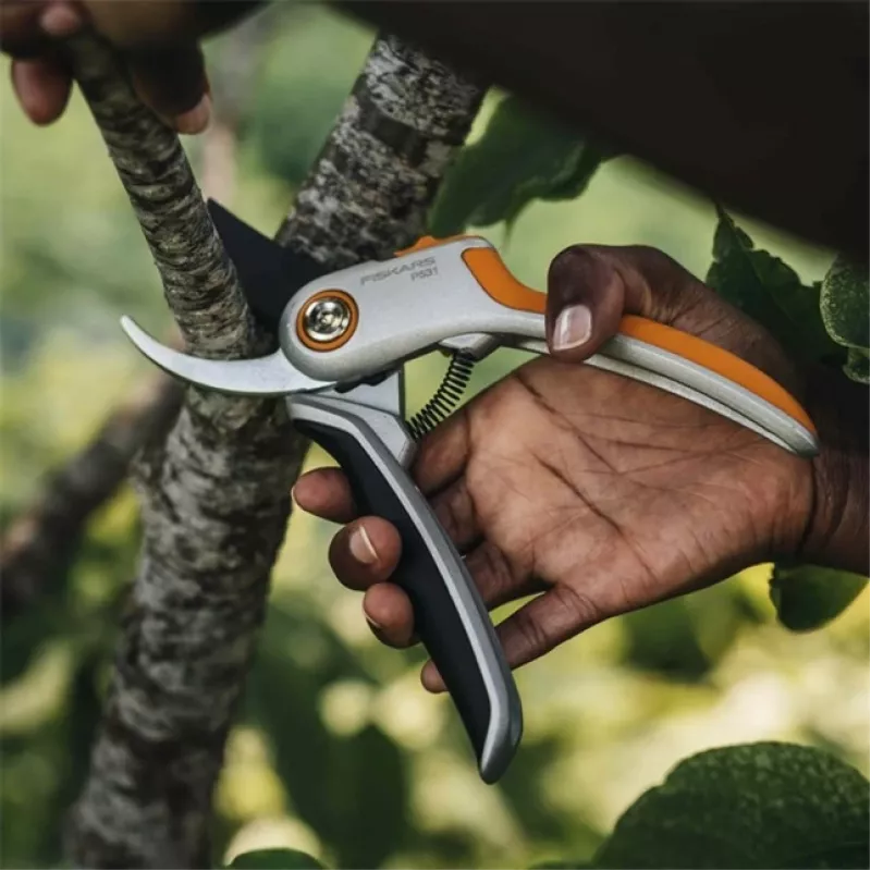Fiskars 1057168 Plus Metal garden shears Bypass (1057168)