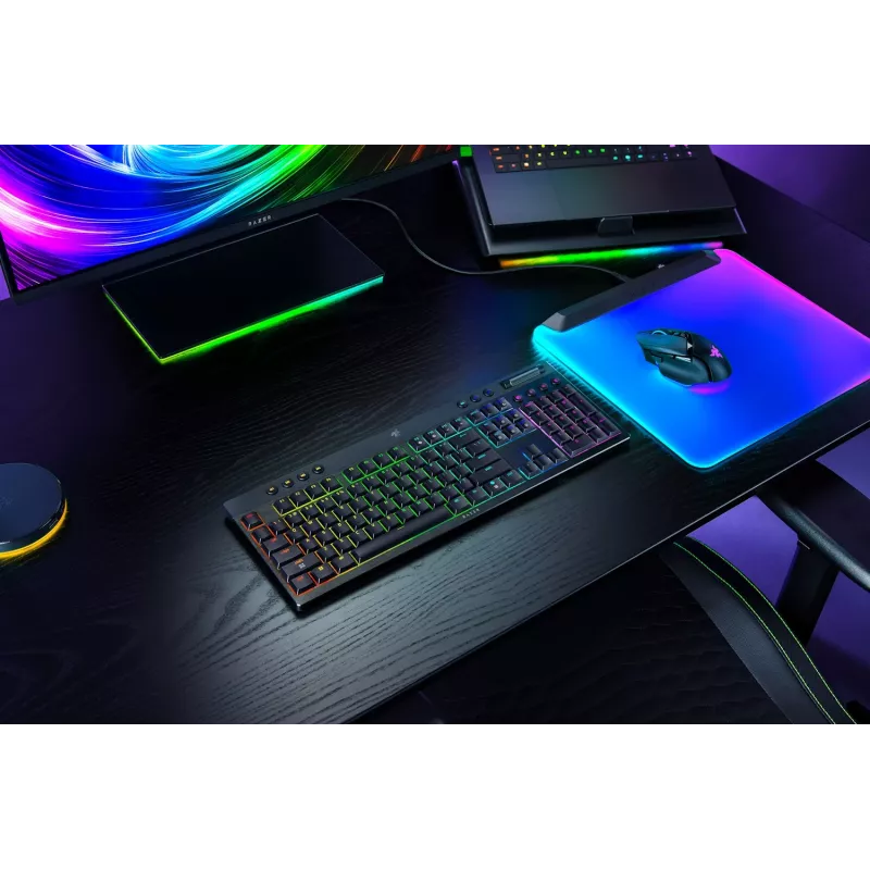 Razer BlackWidow V4 Low-Profile HyperSpeed Keyboard Gaming USB RF Wireless Bluetooth QWERTY US International Black