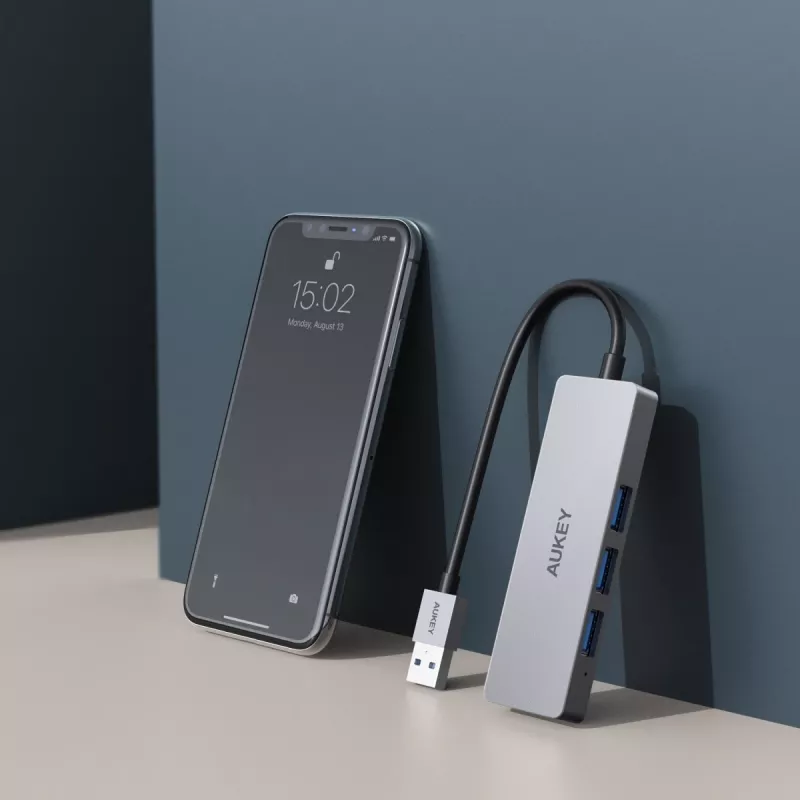 USB hub Aukey CB-H36 — 4-port USB 3.2 Gen 1 Type-A, host USB 2.0, 5000 Mbit/s, aluminium silver