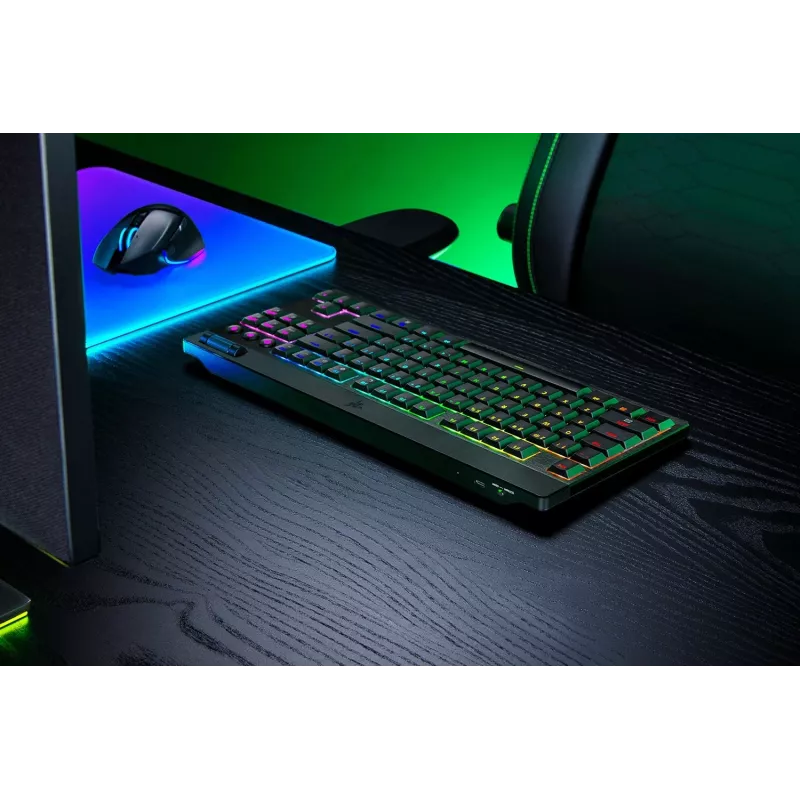 Razer BlackWidow V4 Low-Profile Tenkeyless HyperSpeed keyboard Gaming USB RF Wireless Bluetooth QWERTY US International Black