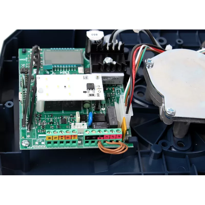 Garage door operator BFt Botticelli BT 850 35 — motorised unit for sectional and up‑and‑over doors, residential and light commercial use