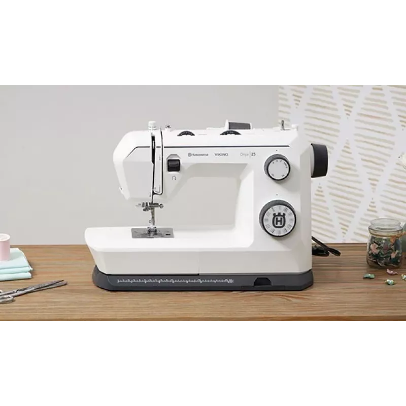 Husqvarna Onyx 25 sewing machine