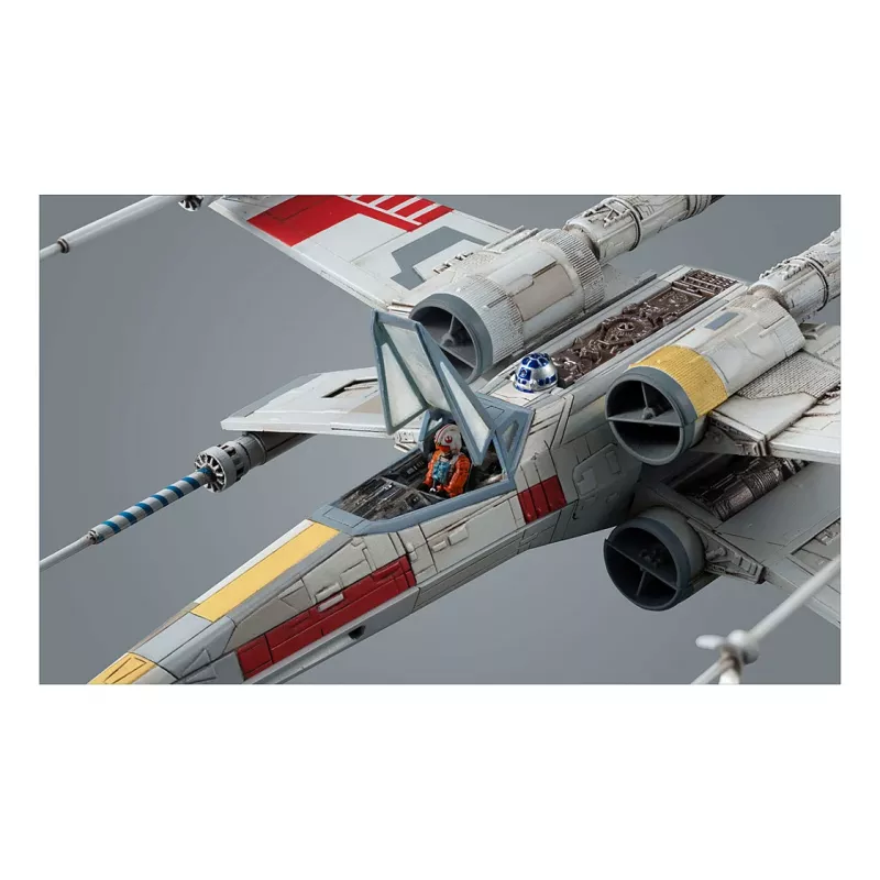 Shuttle model assembly kit REVELL 1:72 scale — X-Wing Starfighter, length 100 mm
