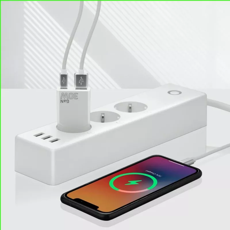 Universal USB Wall Charger everActive SC-380Q Super Slim QC 3.0 — Quick Charge 3.0, compact design