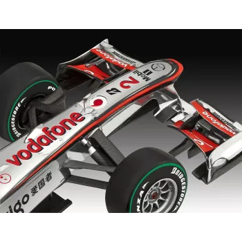 REVELL Plastic Model McLaren Mercedes MP4-25 Lewis Hamilton — 1:24 scale kit
