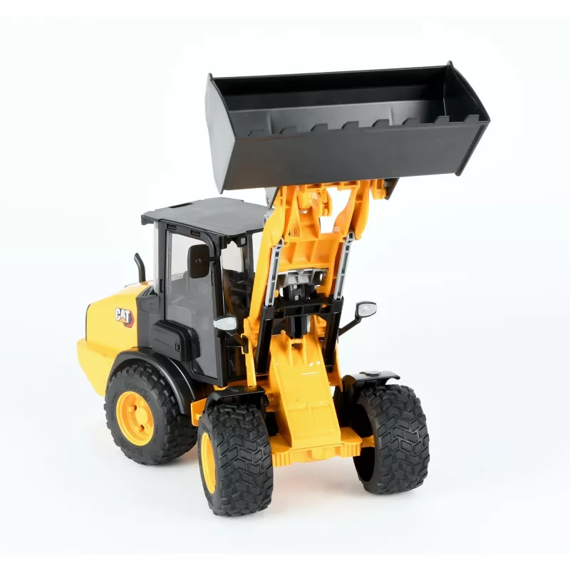Compact articulated wheel loader BRUDER BR-02485 1:16 scale model, die-cast play vehicle