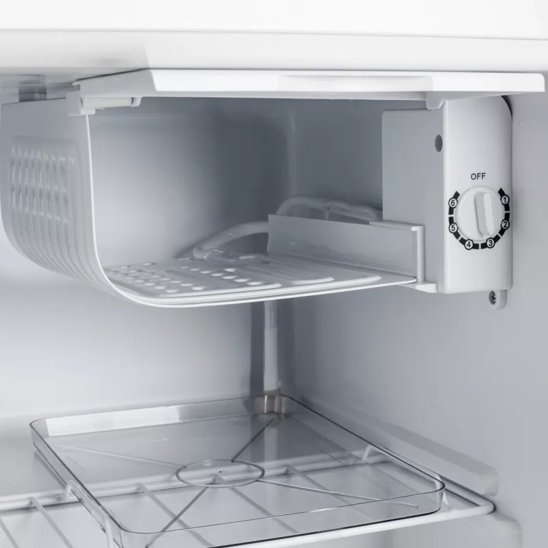 Adler Refrigerator | AD 8096 | Energy efficiency class E | Free standing | Larder | Height 51 cm | Fridge net capacity 45 L | 39 dB | White