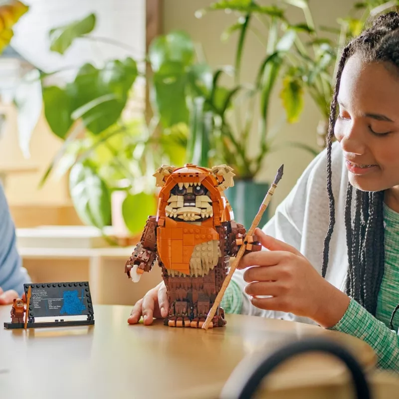 LEGO Star Wars Construct Wicket the Ewok 75430 building set — 1010 pieces, 230 mm model, age 12+