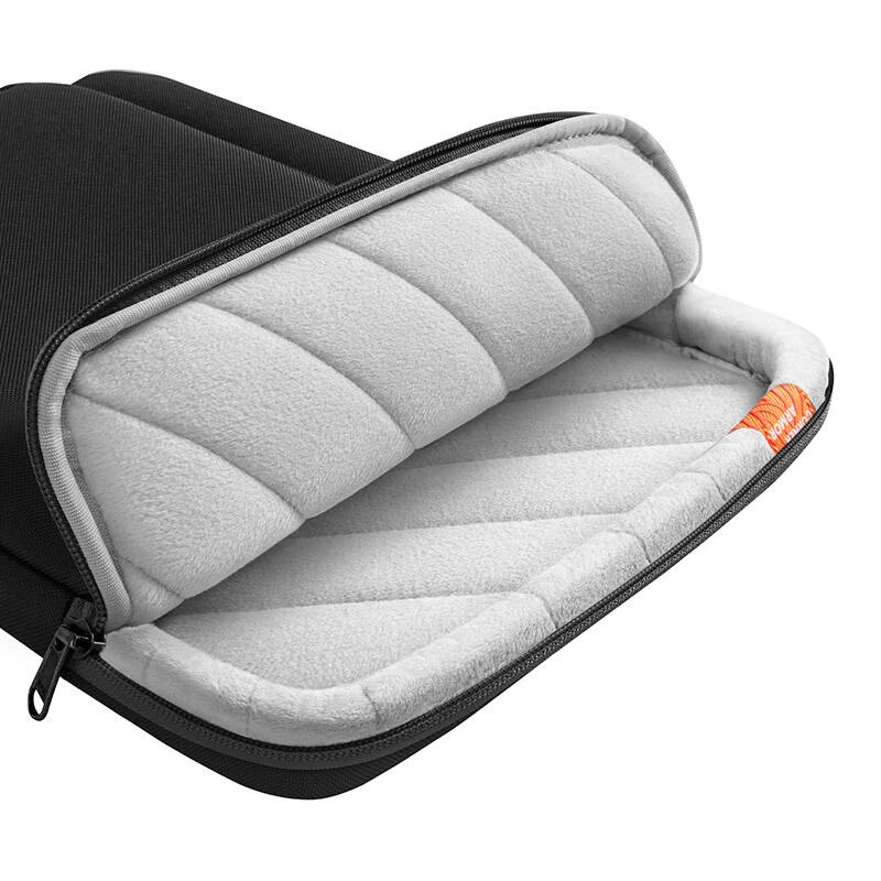 Laptop sleeve Tomtoc Defender-A14 (A14C2D1) — water-resistant, lightweight, for 14-inch laptops