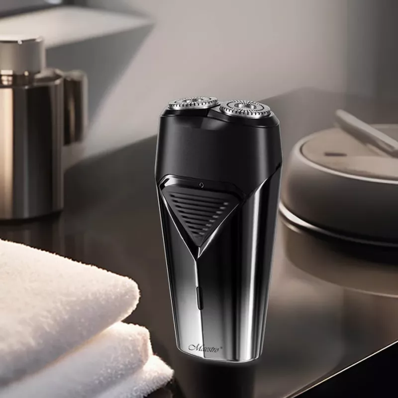 Electric shaver Maestro MR-672 USB rechargeable waterproof — travel-friendly foil razor