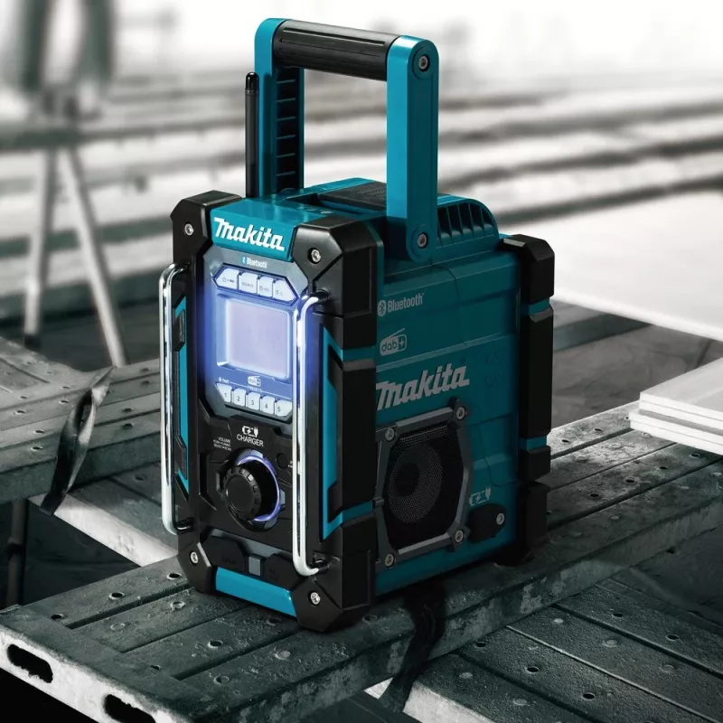 Portable Radio Makita DMR301 — DAB/DAB+/FM/AM, USB-A, 18V Li‑Ion, Splash‑proof