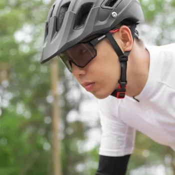 Rockbros 10135 UV400 photochromic cycling glasses, black and red
