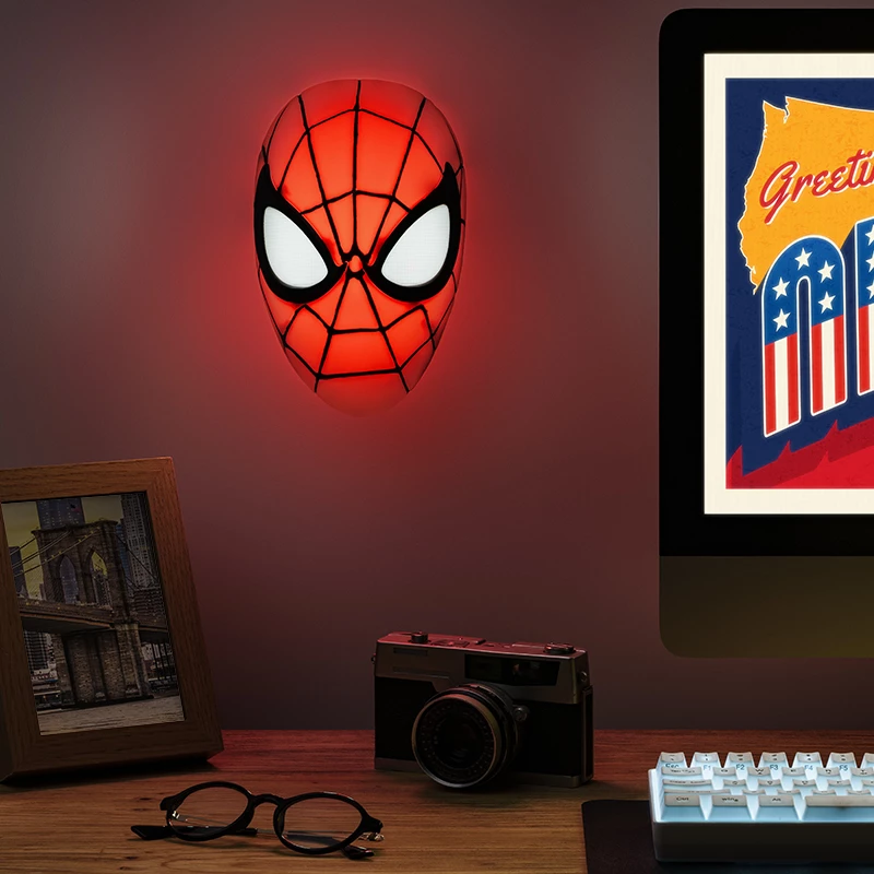 Table lamp Paladone Spiderman Mask Light — themed Spiderman mask design, USB powered LED, compact bedside lamp