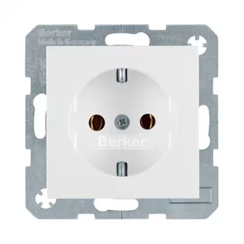 Socket outlet Type F berker 47431909 — 16 A, 250 V, white plastic