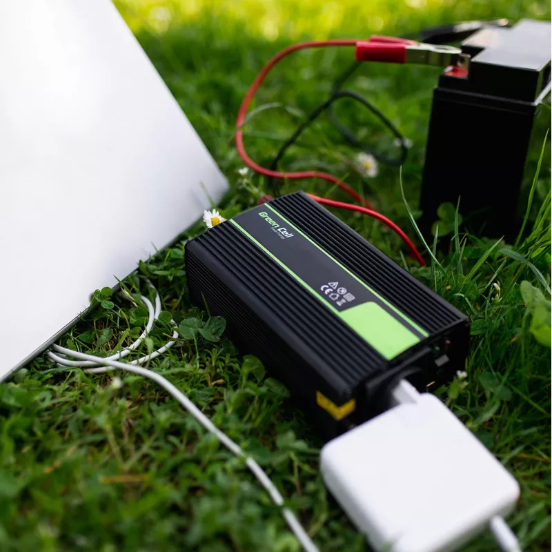 Green Cell® Power Inverter 24V to 230V 300W Black