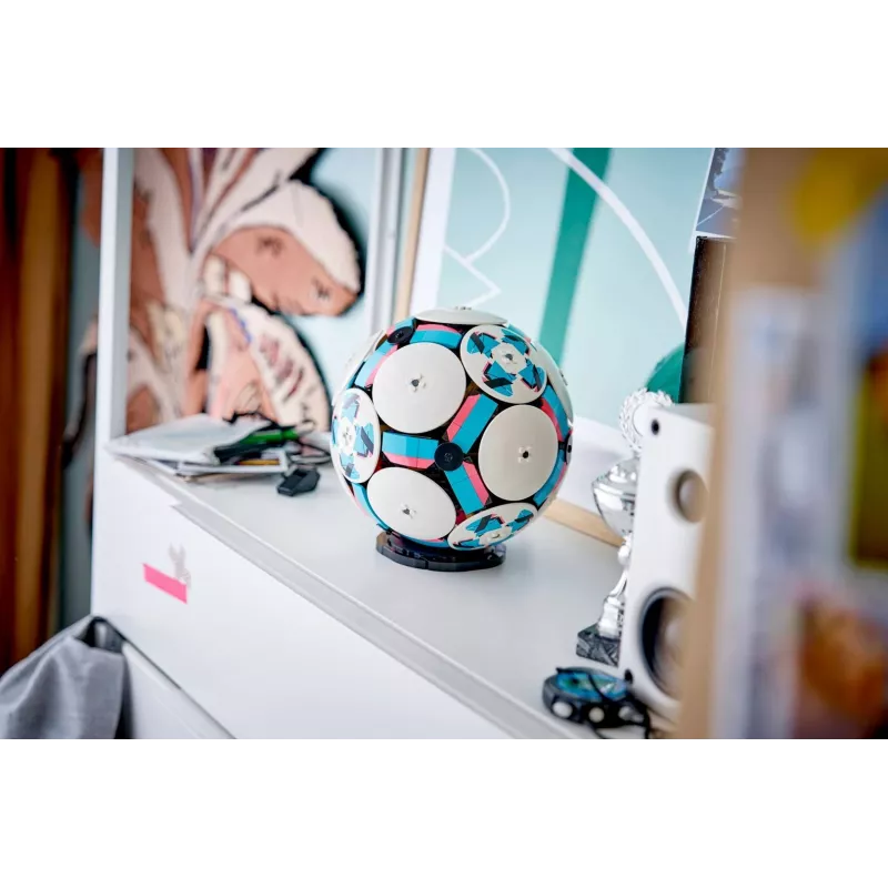 LEGO EDITIONS 43019 Soccer Ball