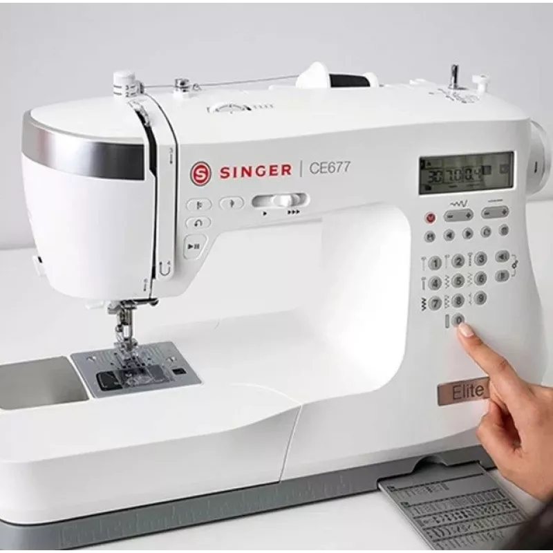 Sewing machine SINGER CE677