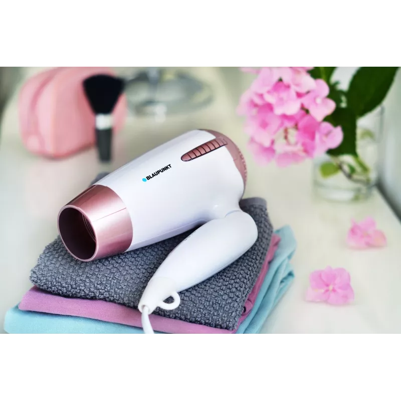 Hairdryer BLAUPUNKT HDD301RO — 1200W, 3 heat levels, 2 speeds, cool shot, foldable handle, white