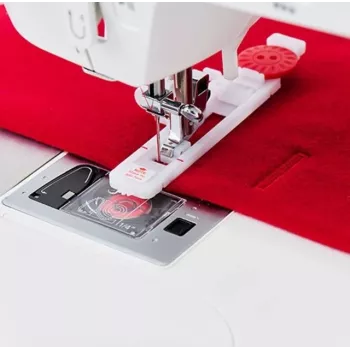 Sewing machine SINGER CE677