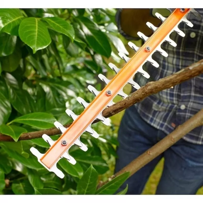 Hedge Trimmer Black & Decker BEHT201-QS