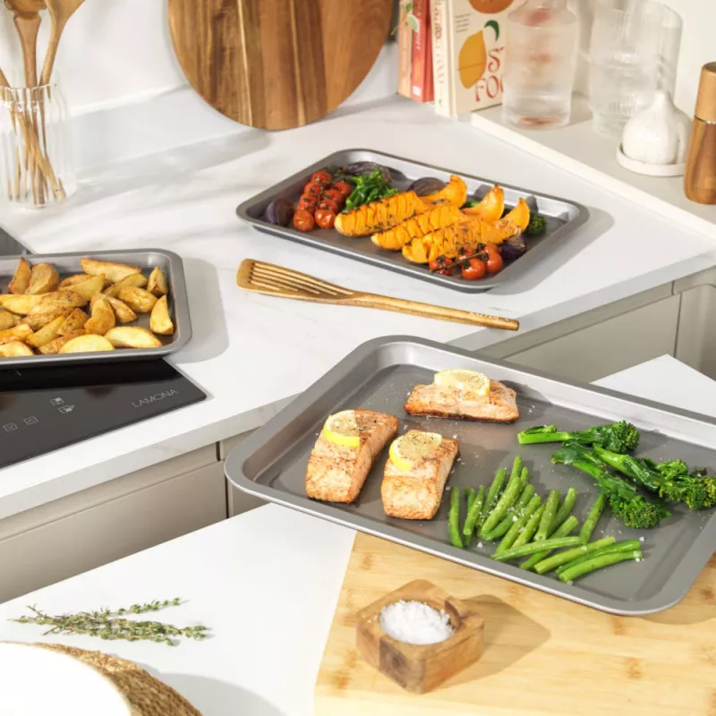 Baking tray set Salter BW13674 — 3-piece non-stick baking trays