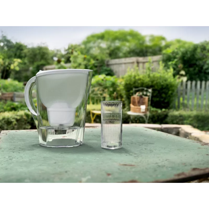 Water filter jug BRITA Marella XL with 3.5 L capacity and 2 Maxtra+ Pro cartridges
