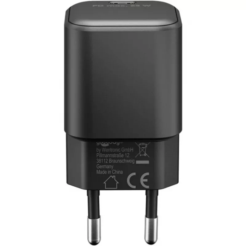 USB-C charging set GOOBAY 74774 — 65 W charger with 1 m textile USB-C cable