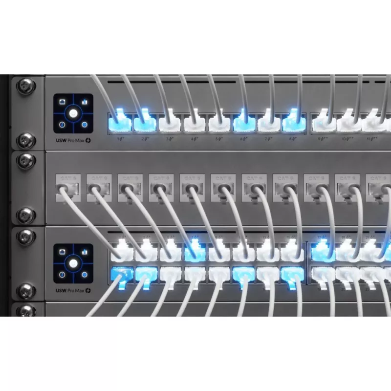 Network patch cable UBIQUITI UACC-Cable-Patch-EL Cat6 RJ-45 2.5GbE PoE++ 0.15 m translucent white (24 pcs)