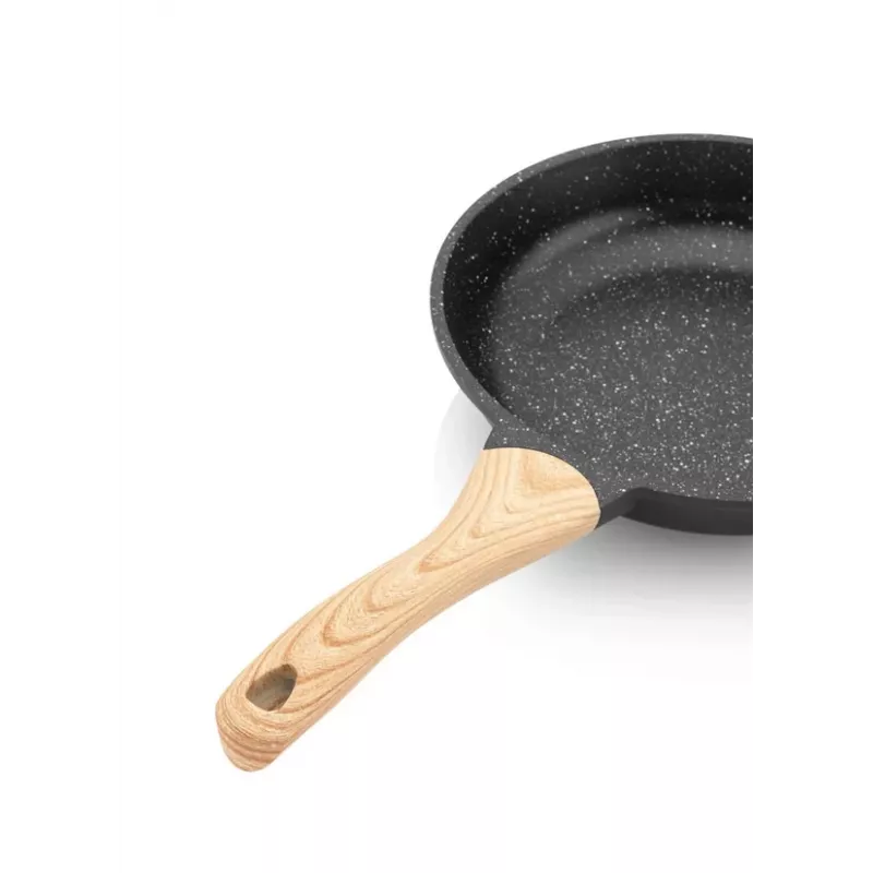 ETA | Pan | ETA792990000 TITANIUM II | Universal | Diameter 24 cm | Electric, induction, gas, glass ceramics | Suitable for induction hob | Fixed handle | Black