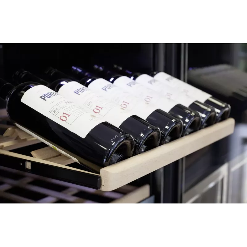 Caso | Wine cooler | WineChef Pro 40 | Energy efficiency class G | Showcase | Free standing | Bottles capacity 40 bottles | Cooling type Compressor technology | Black