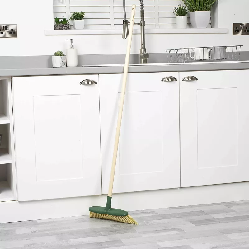 Floor broom Beldray LA075277EU7 Eco Classic – manual sweeping tool, lightweight household use