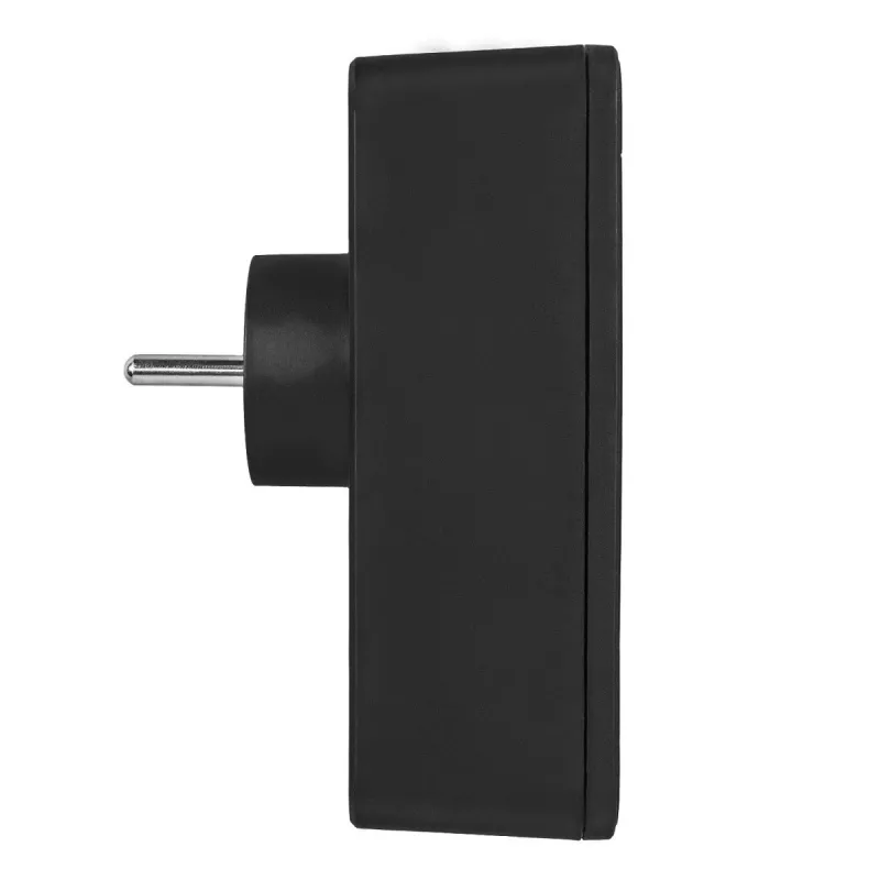 Power splitter MACLEAN MCE248 F/B — 3 AC sockets (1x16A, 2x6A) and 4 USB ports (2xUSB‑A, 2xUSB‑C PD 20W), EU plug, black