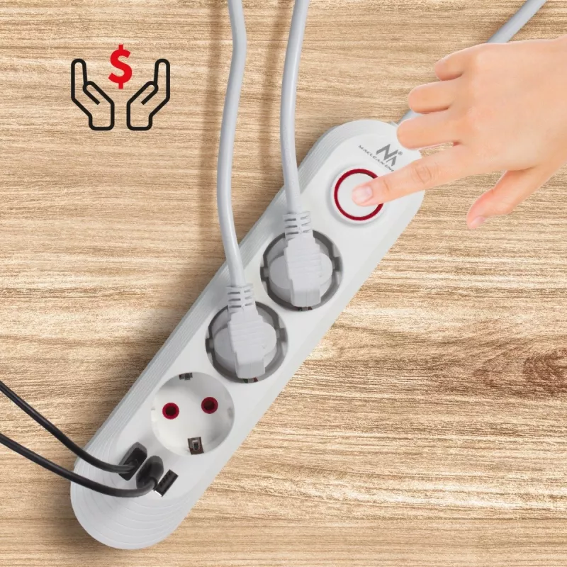 Power strip MACLEAN MCE394W — 3 sockets, 3×USB 2.1A, 110–240V AC, 2500W, 1.5 m cable, white