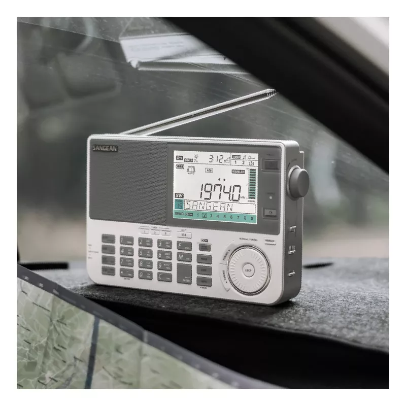 Portable Radio Sangean ATS-909 X2 — white — AM FM SW digital tuning