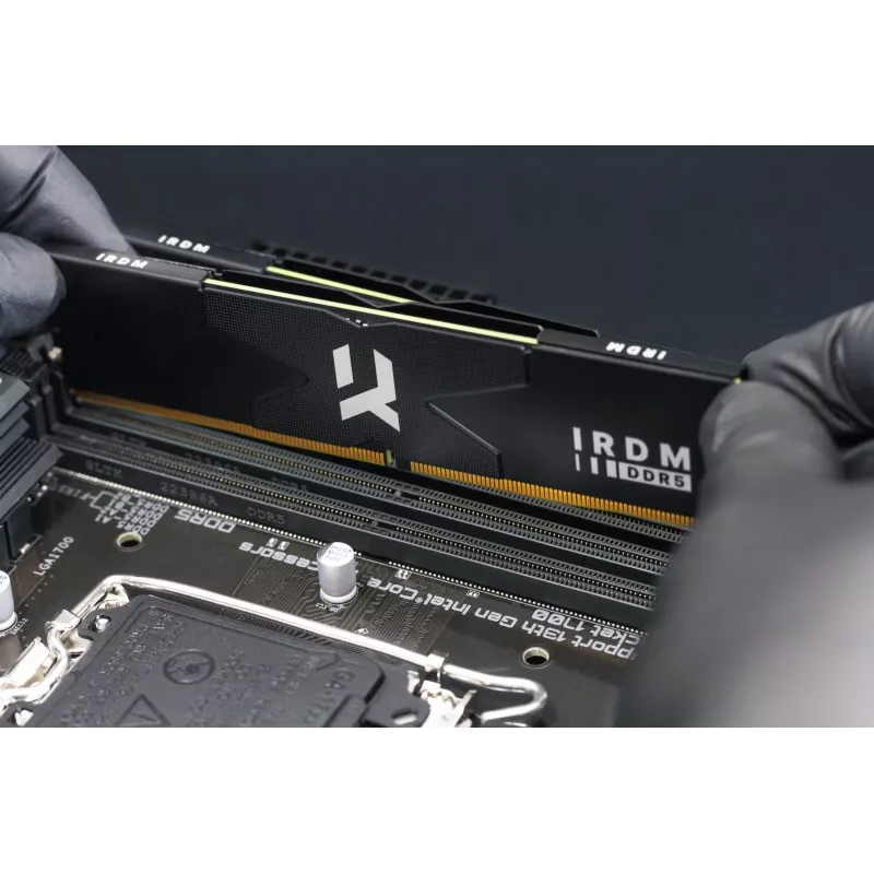 Memory DDR5 IRDM 32GB(2*16GB)/8000 CL36 black